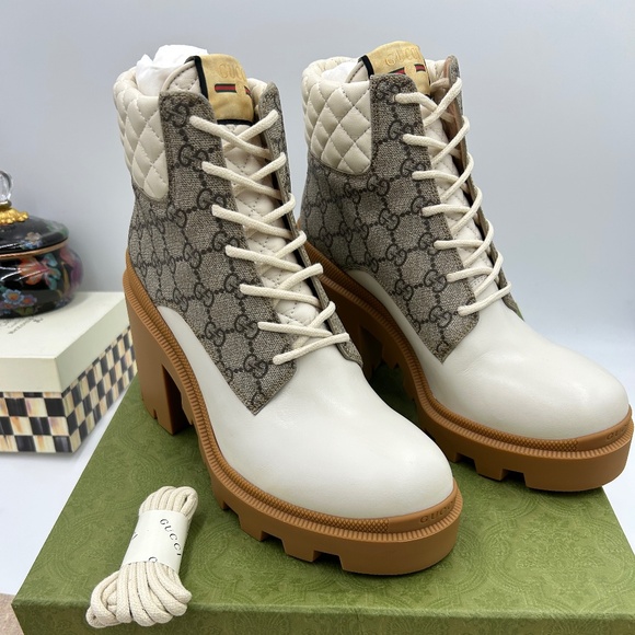 Women’s Gucci, Apollo, GG supreme quilted ankle boots size 42 made in Italy - Picture 1 of 12